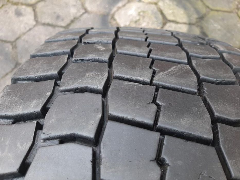 Opona używana ciężarowa 295/60R22.5 DOUBLE STAR DSR08A 300zł C2345
