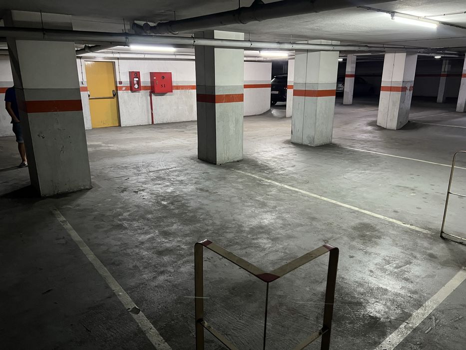 Alugo Lugar de Garagem junto ao hospital da Prelada