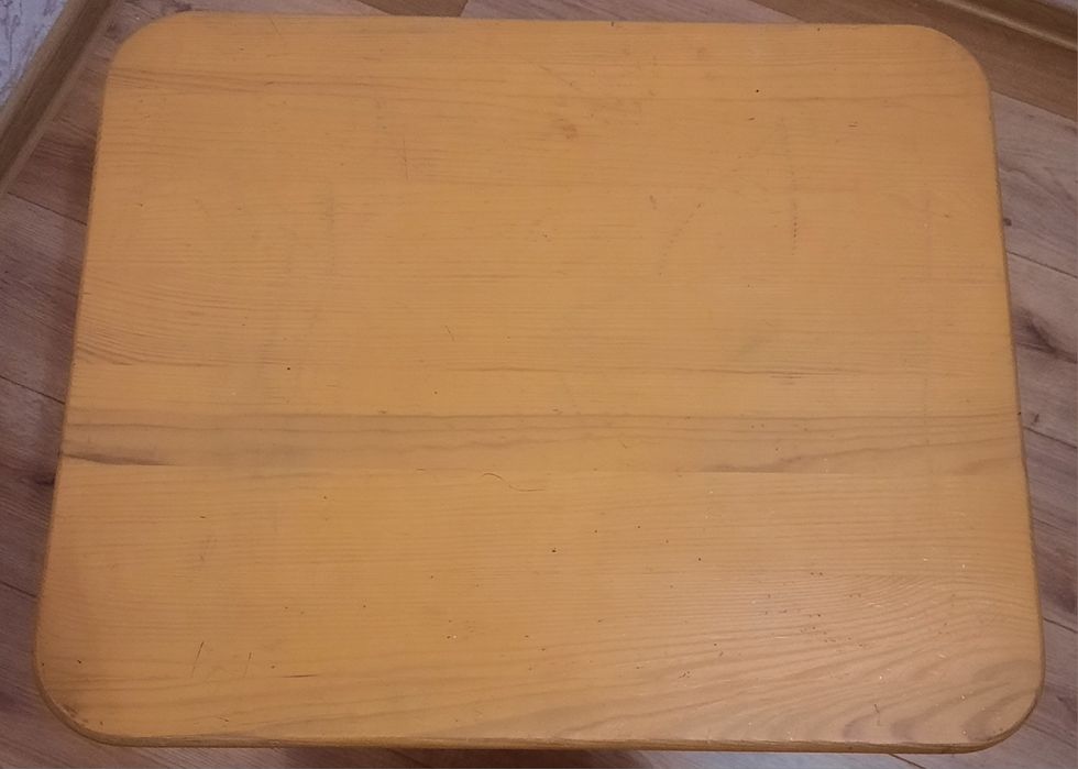 Дитячий стіл та стілець