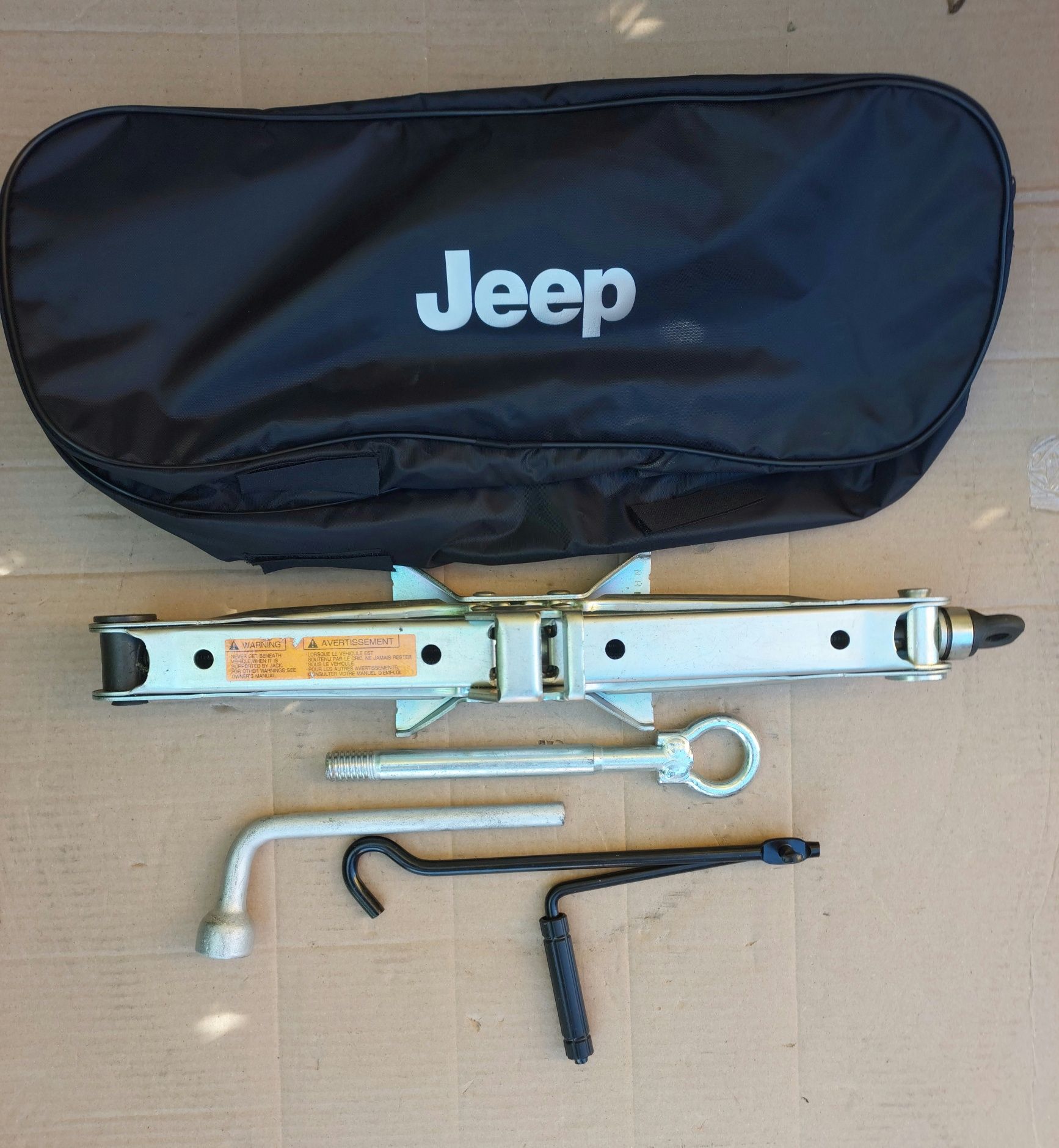 Домкрат Ключ Крюк Jeep Compass 2017 - 25 рік