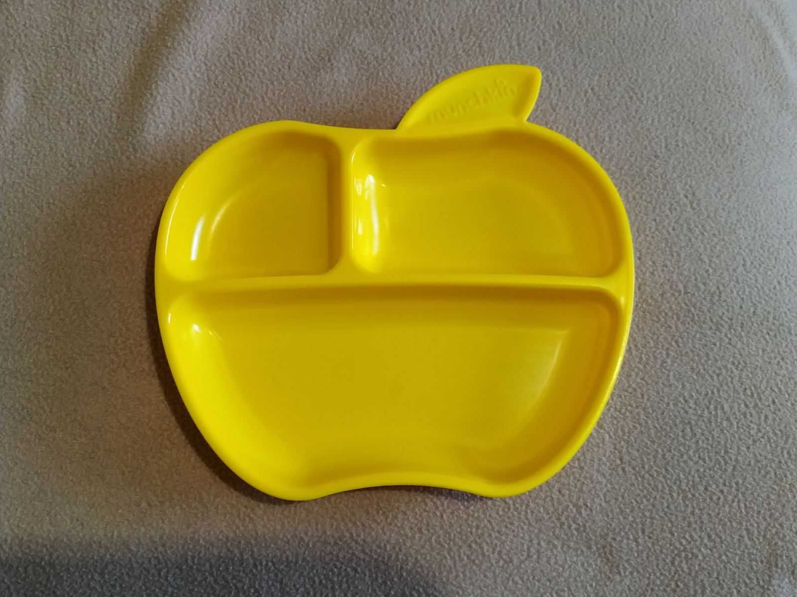 Дитяча секційна тарілка Munchkin Apple