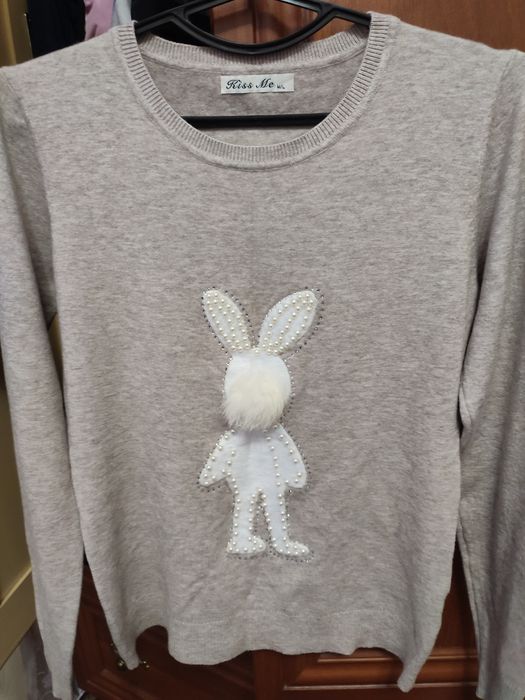 Продам світерок новий 42 р