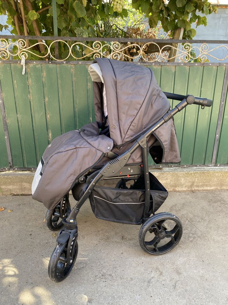 Коляска 2 в 1 Verdi Max Plus