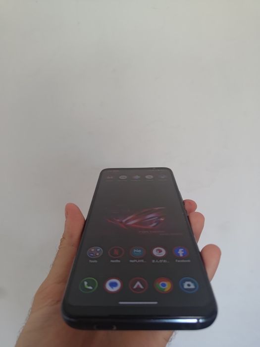 Предзамовлення Asus rog phone 6 12/256 white shtorm