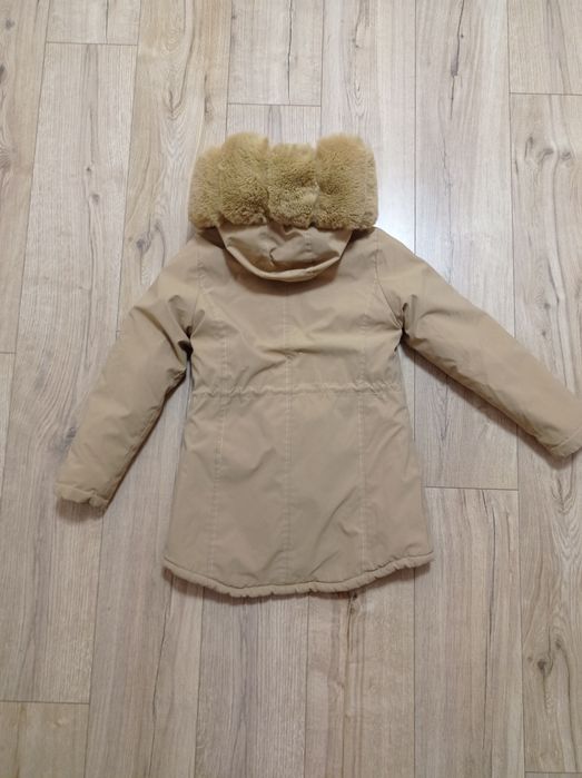 Парка для дівчинки