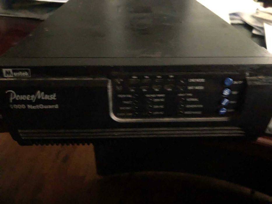 Бесперебойник Mustek PowerMust 1000 NetGuard