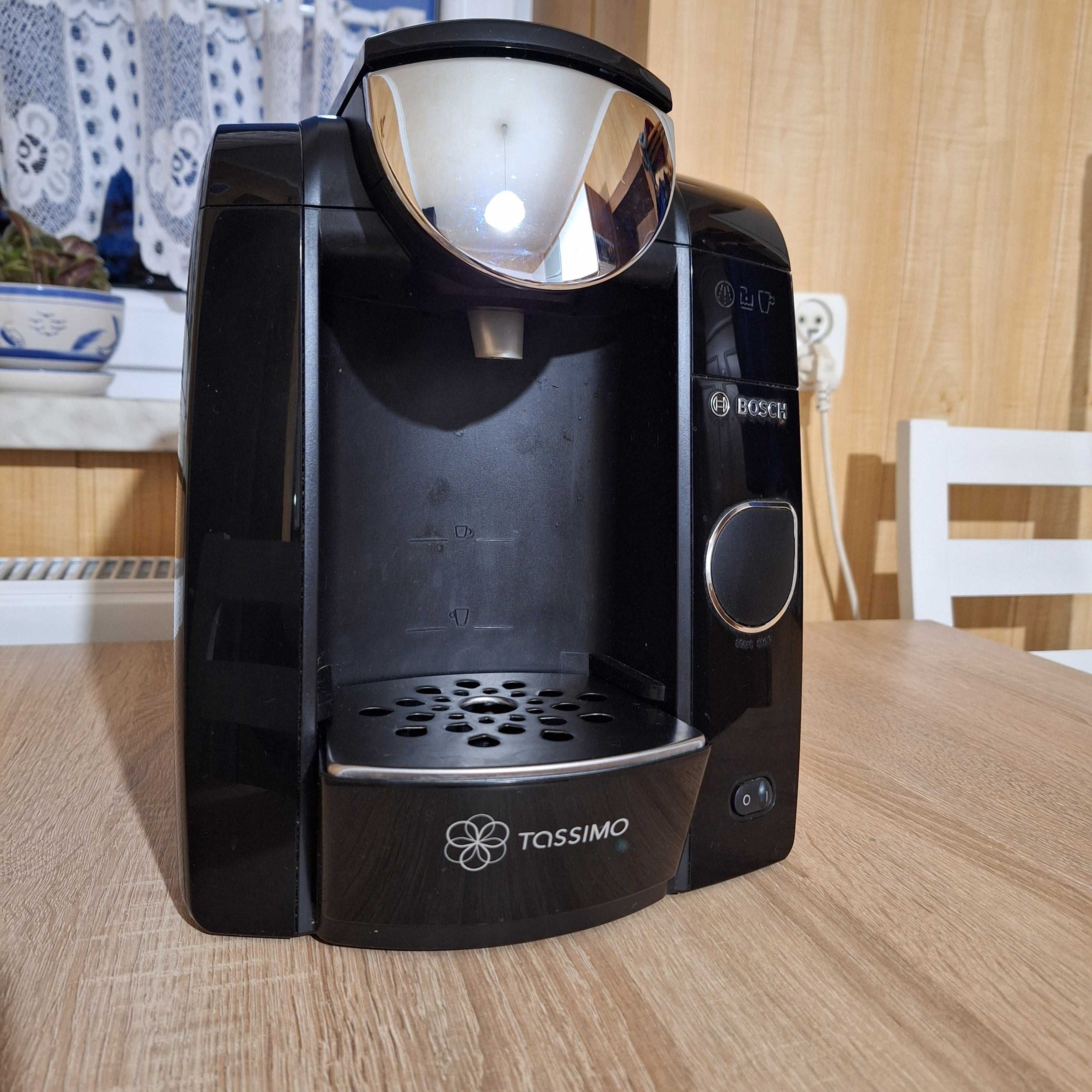Ekspres Bosch TASSIMO TAS4502/02 Używany