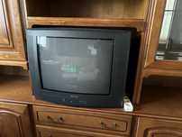 TV Philips antiga