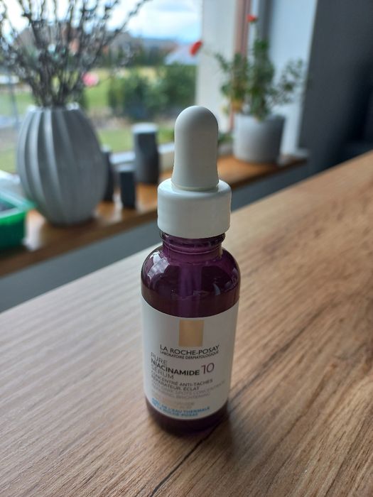 Serum la roche posay pure niacinamide 10 - 1/2 opakowania