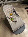 Bujak BabyBjorn z zabawką