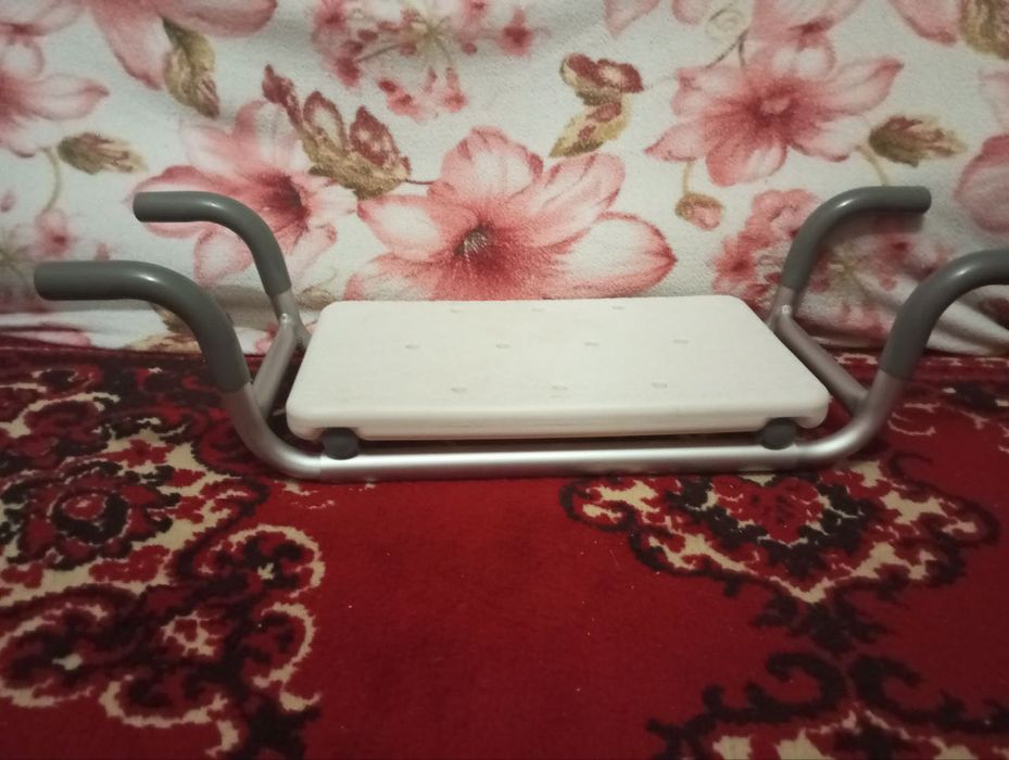 Сидіння для ванни