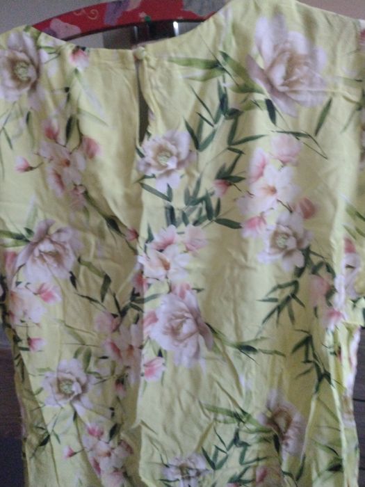 Letnia śliczna bluzka