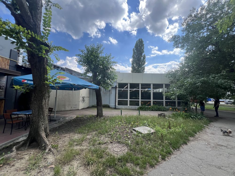 Продам здание на поселке ( добровольского) Клиника / магазин / кафе
