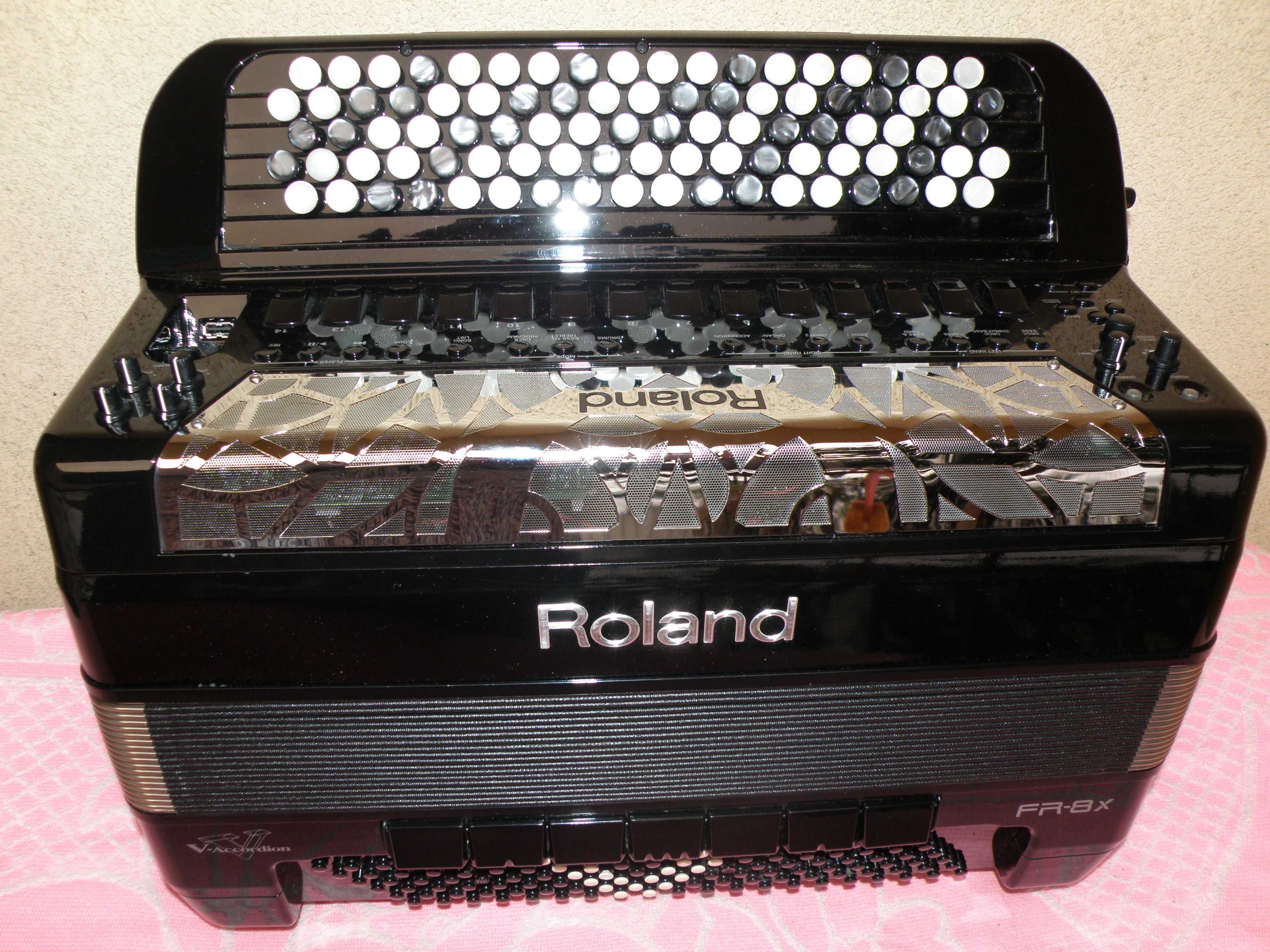 Akordeon Guzikowy - Roland Fr-8x