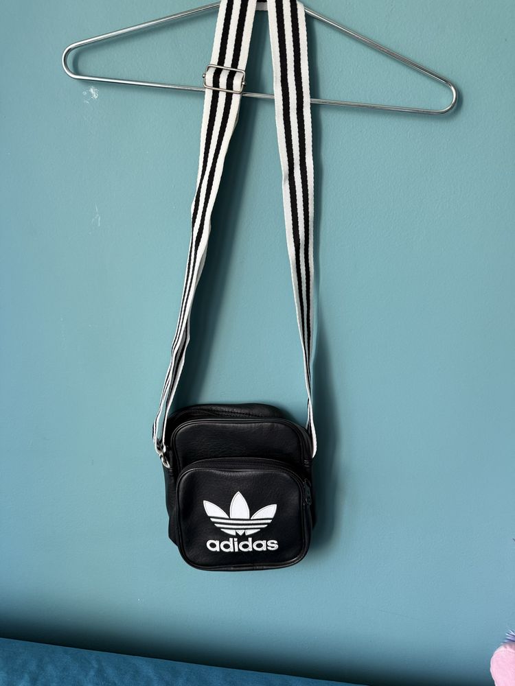 Torebka na ramię adidas, stan jak nowa