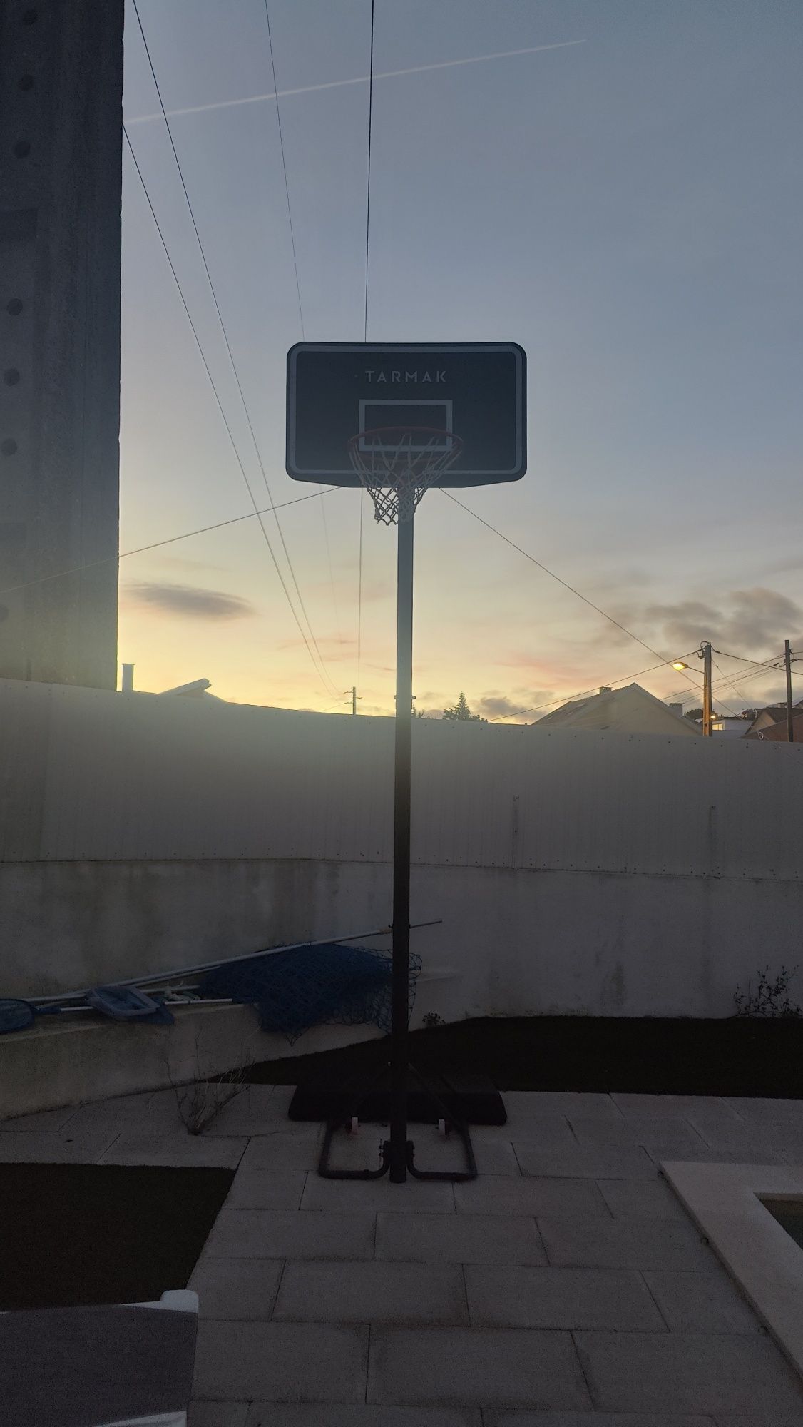 Cesto de basquetebol