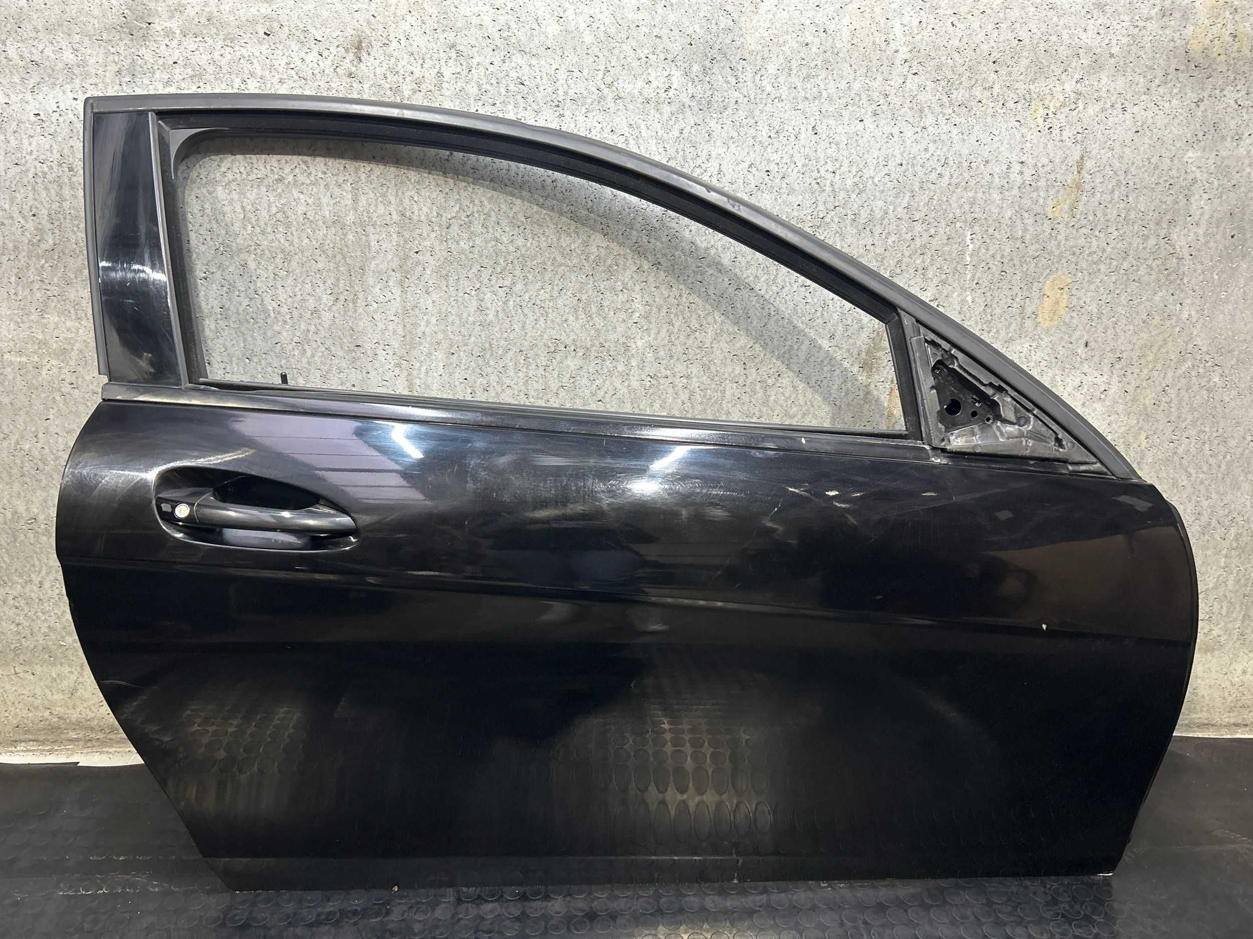 Porta direita Mercedes W204 C220 (Ano: 2014)