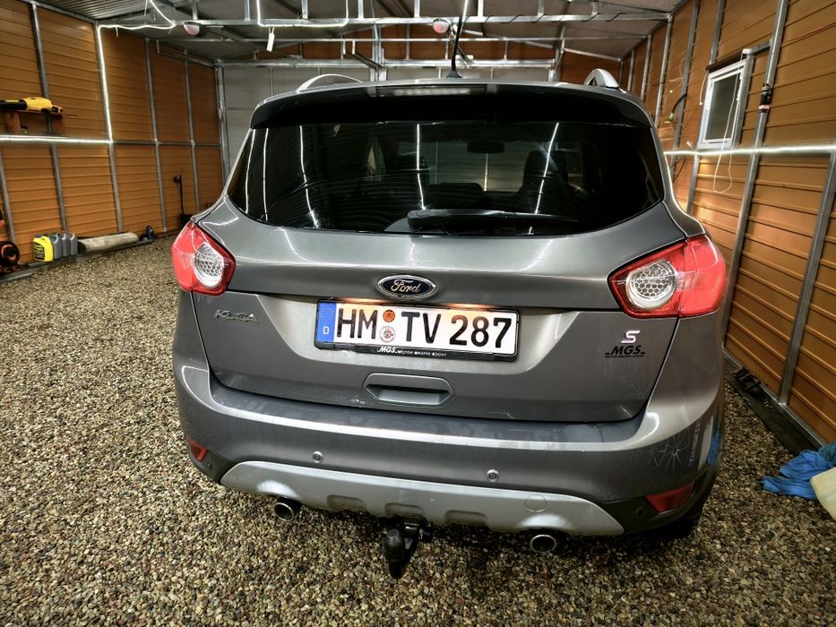 Kuga 2.0diesel*4x4,Hak,Alusy,Panorama,Navi,Czujniki parkowania