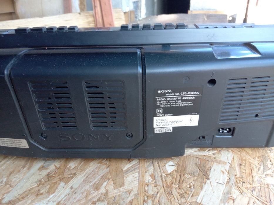 Radiomagnetofon Sony cfs-dw30l Boombox z subwooferem