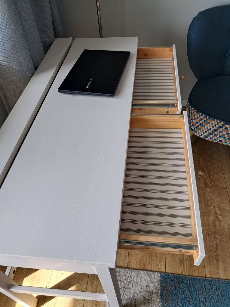 IKEA Hemnes  białe biurko lub toaletka naturalne drewno
