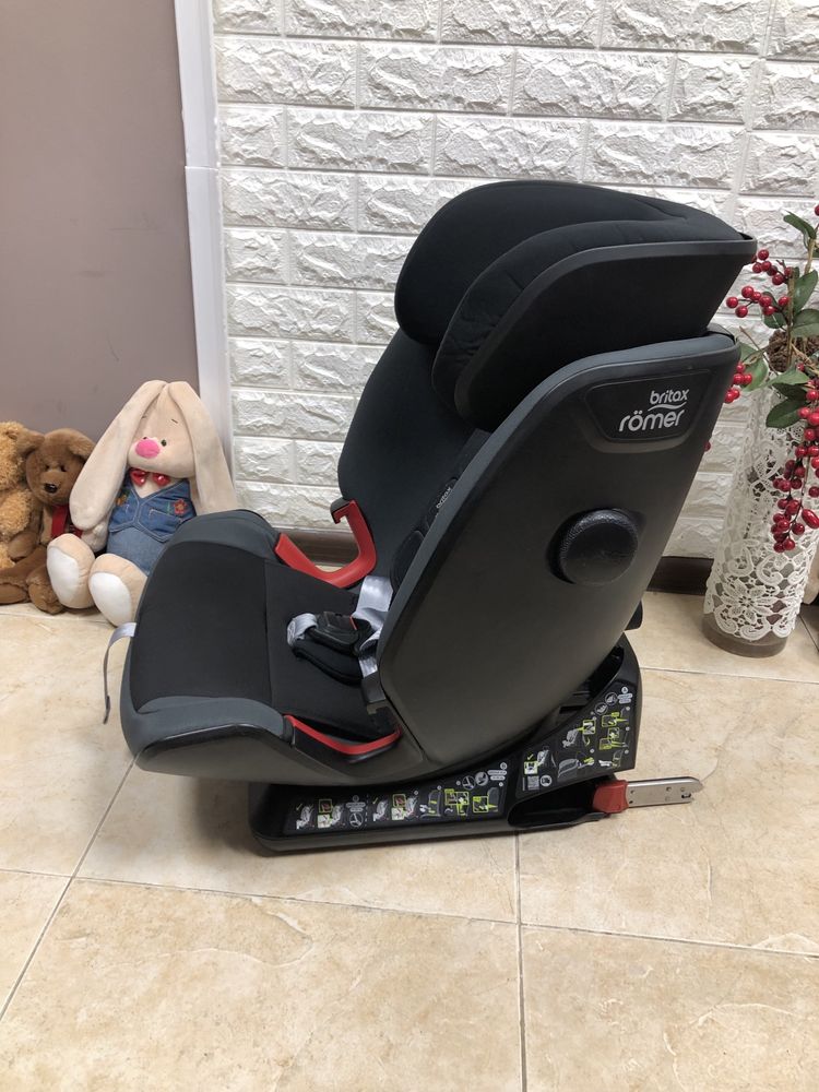 Автокрісло Britax Romer ADVANSAFIX IV R Група 1/2/3 (9-36кг) брітакс