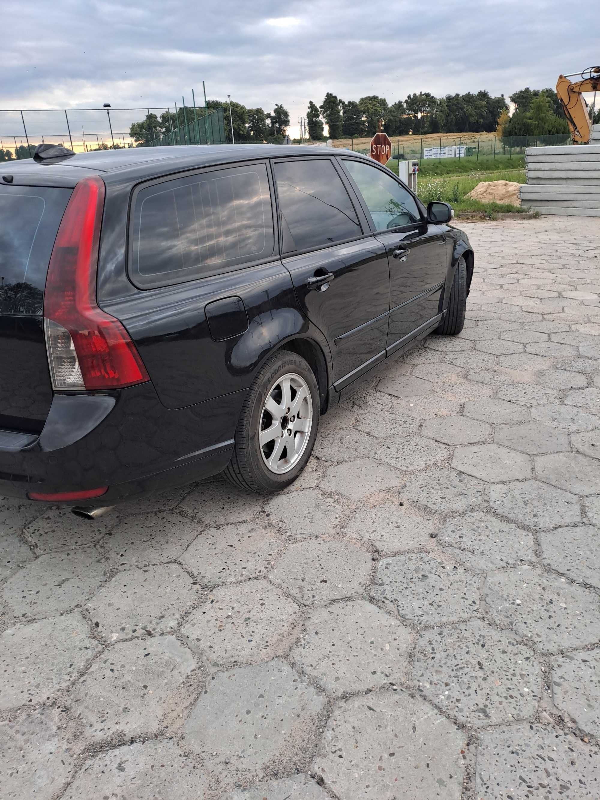 Volvo v50 2.4 d5 180Km