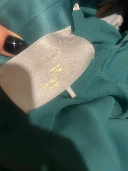 Sukienka marki Eliz paskiem i krawatem