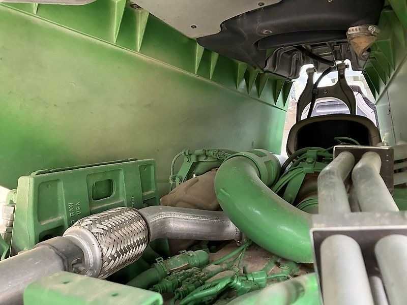 Трактор John Deere 8345R