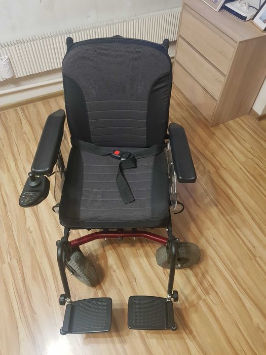 Inwalidzki wózek elektryczny