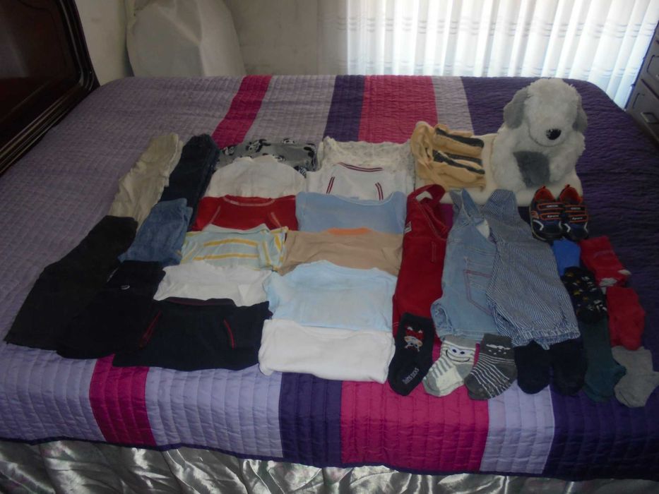 lote de roupa de menino bebé os ténis da marca Geox