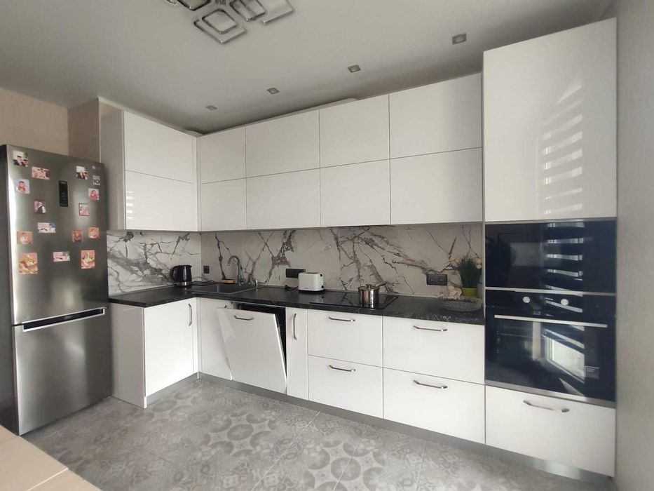 Продам шикарну двокімнатну квартиру в ЖК "Одеські традиції"