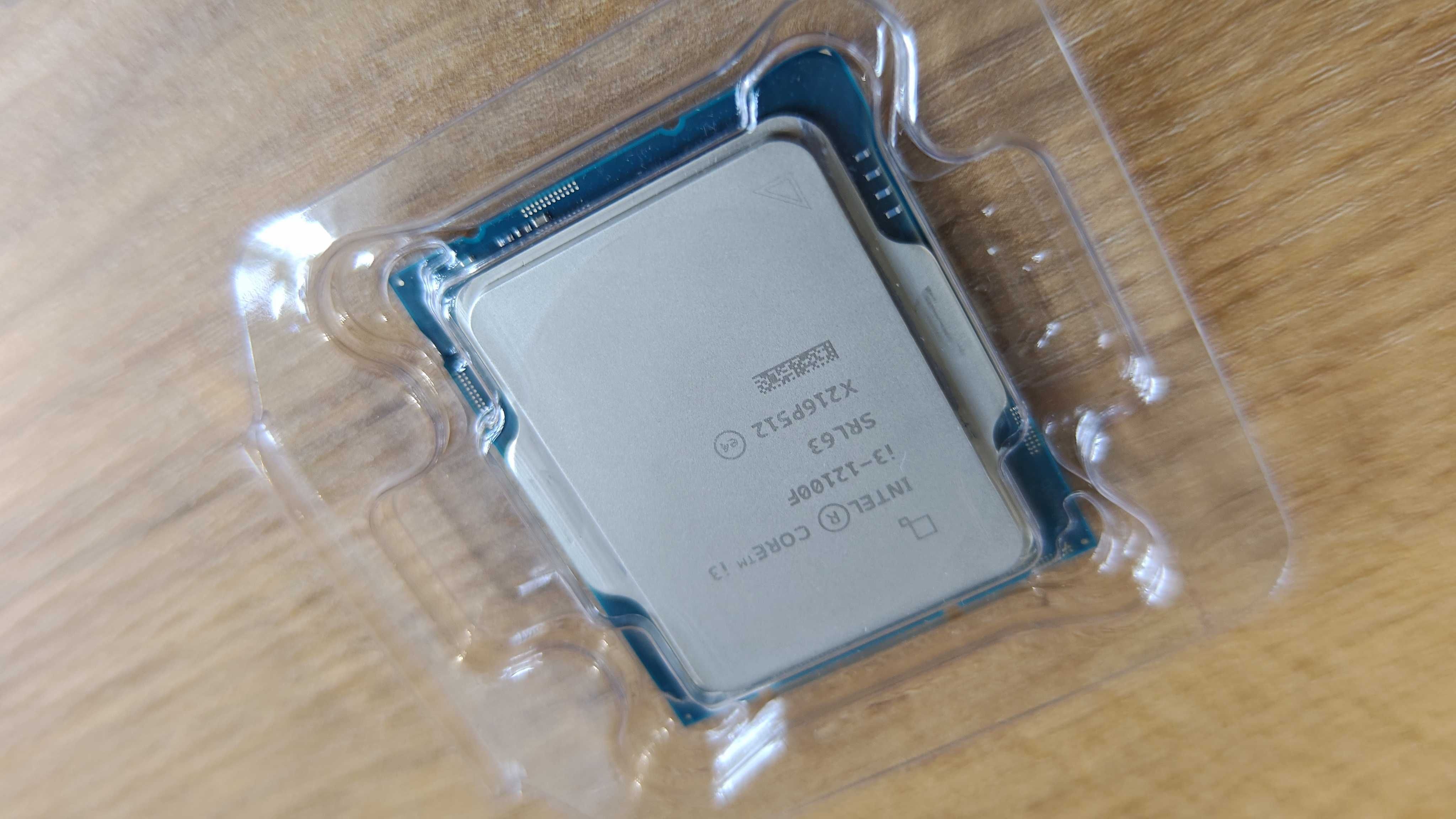 Intel I3 12100F box z chłodzeniem