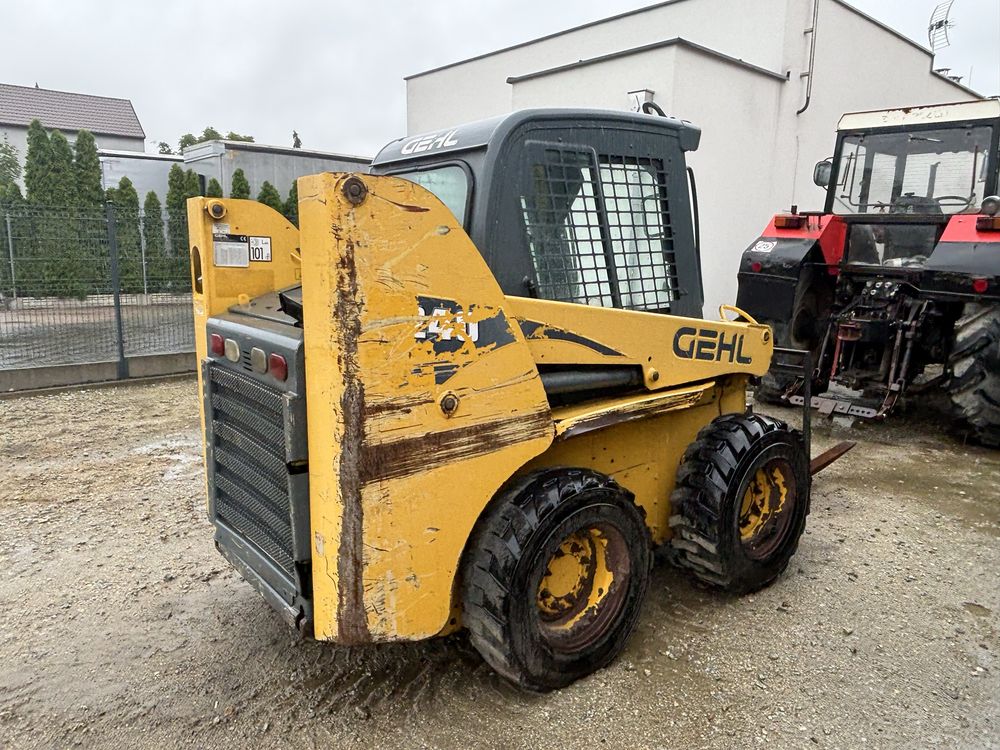 Miniładowarka GEHL 5250 ładowarka bobcat