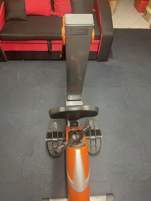 Wioślarz body sculpture