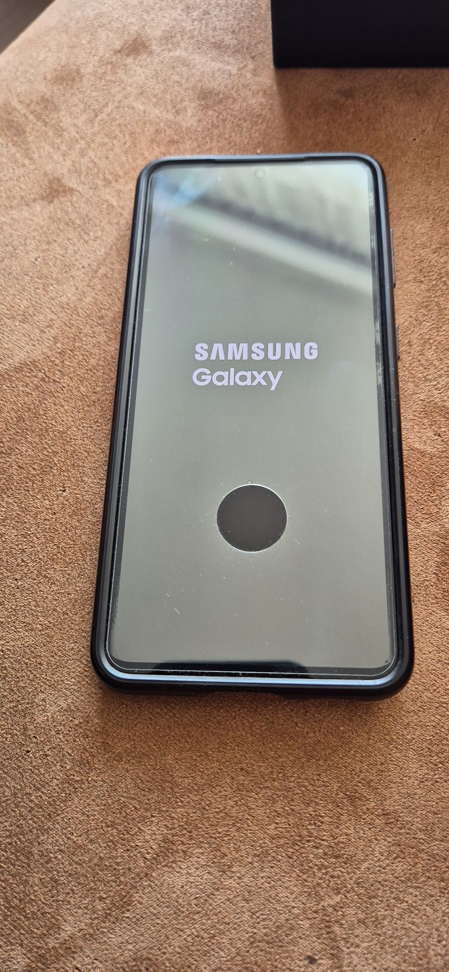 Sprzedam telefon samsung galaxy s21 5g wbardzo dobrym stanie