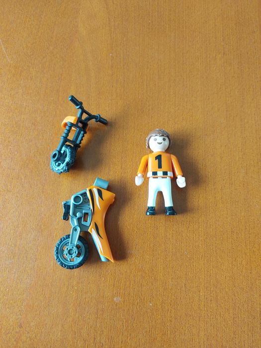 Playmobil zestaw chłopczyk na motorze