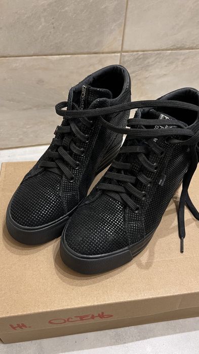 Кроссовки полуботинки женские tommy hilfiger