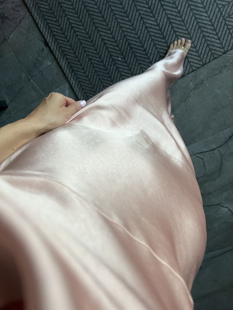 Sukienka maxi długa satynowa syrenka S 36 pudrowy róż różowa wesele