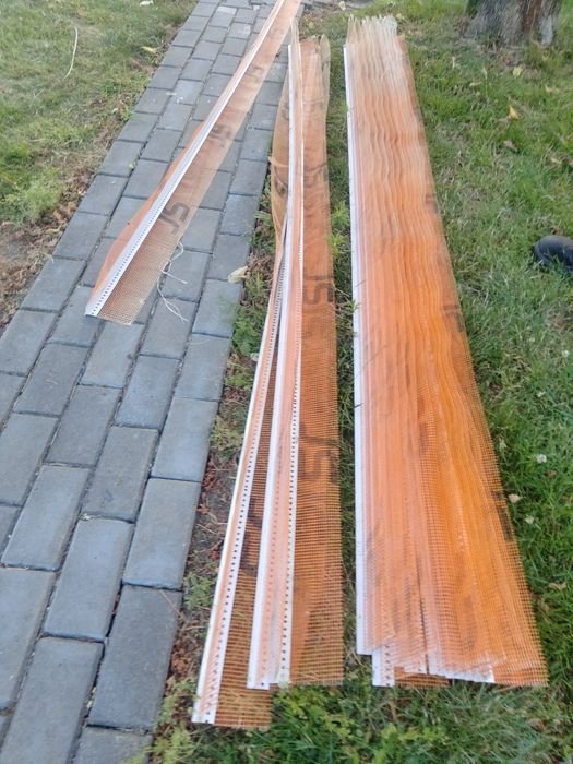narożnik okapnik podtynkowy