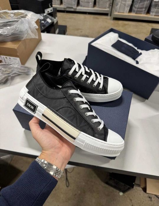 Tênis Dior B23 Diamond de cano baixo, novo | Tamanho EUA 9 / UE 42-43.