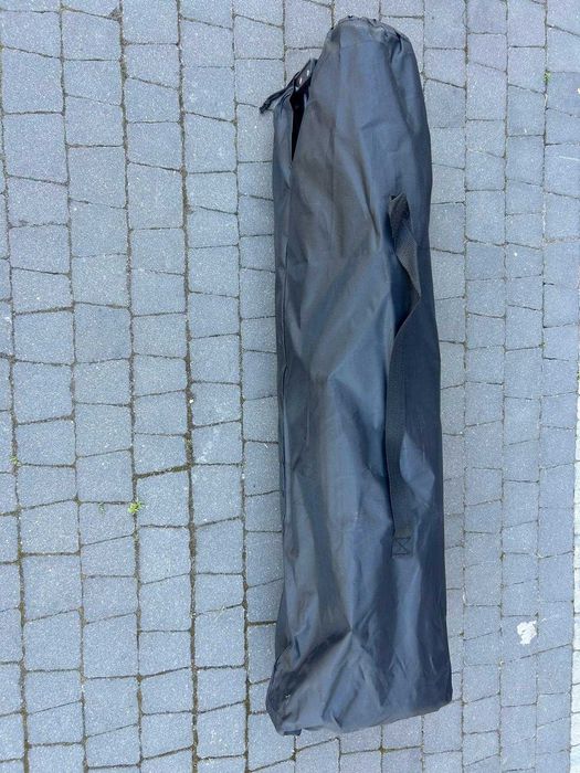 Kompaktowe łóżko składane z materacem i kieszonką – czarne