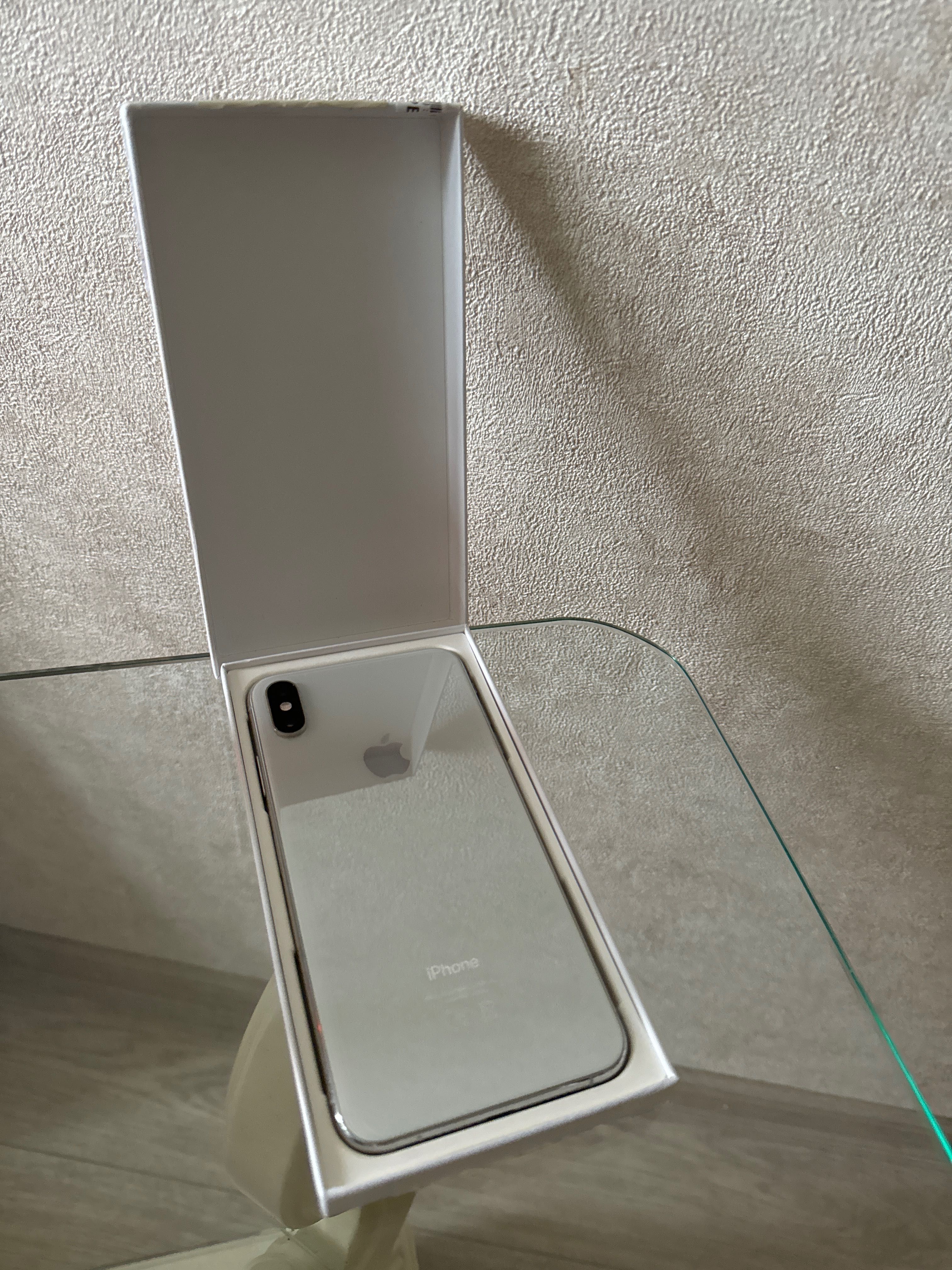IPhone XS Max 64gb ,в дуже гарному стані ,без торгу й обміну,айфон 10