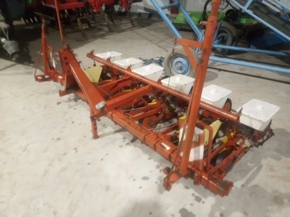 Siewnik do buraków gama 5 nowy typ