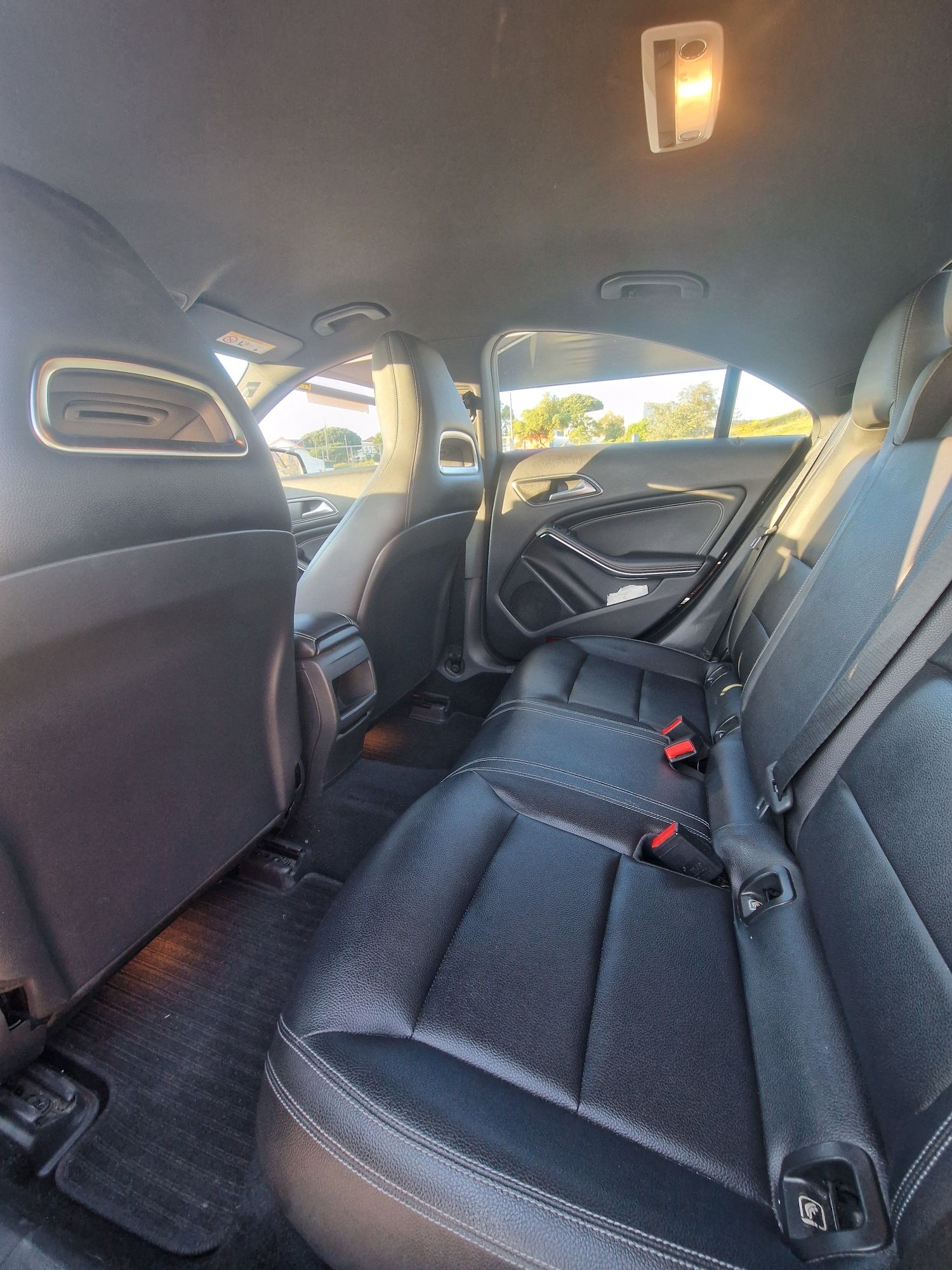 Mereces-Benz CLA 180d