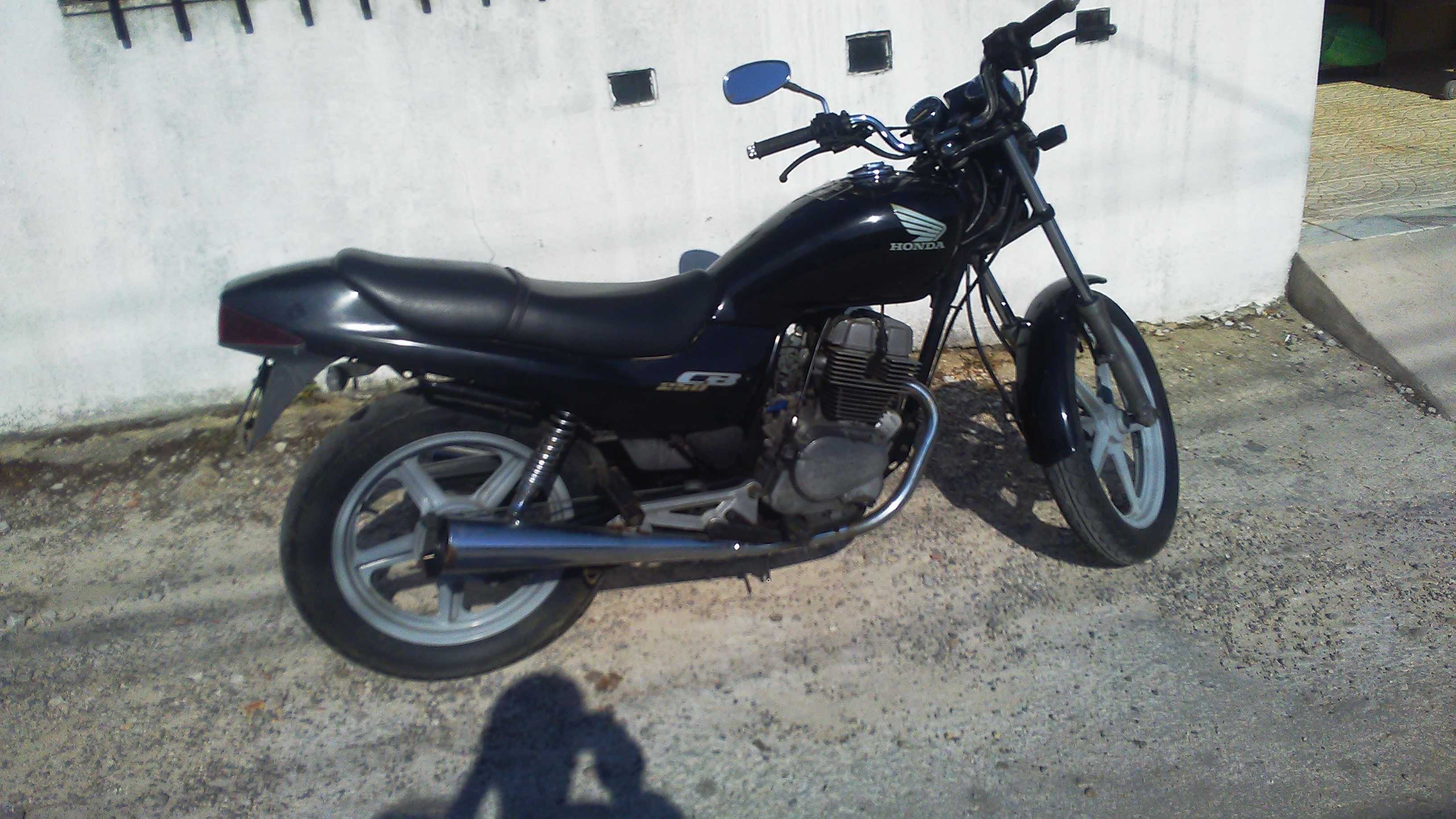 HONDA CB 250 ( Poucos Km )