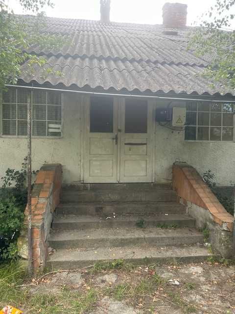 Одноповерхова будівля S= 607,8 м2. с.Чорноголова, 302 "А"