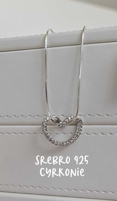 łańcuszek z zawieszką sercem srebro 925