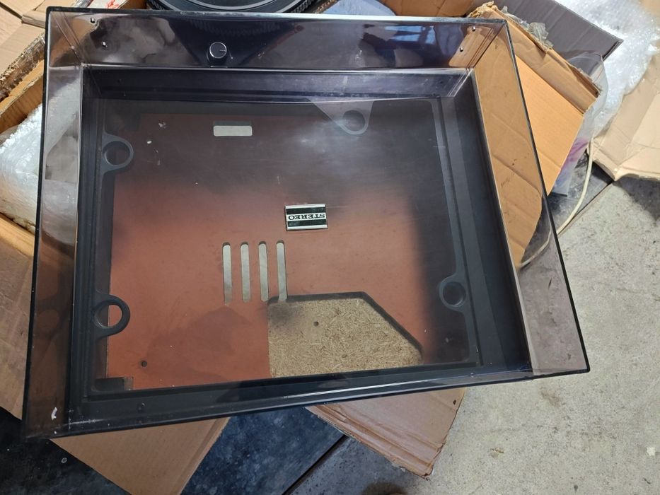 Pokrywa oraz obudowa  gramofonu Unitra fonica G 601A