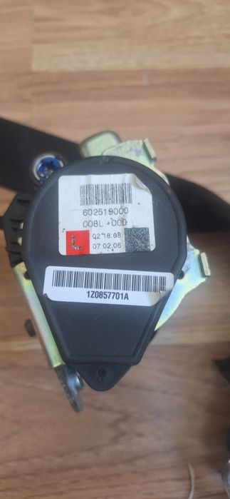 Шкода октавія А5 ремінь безпеки водійський