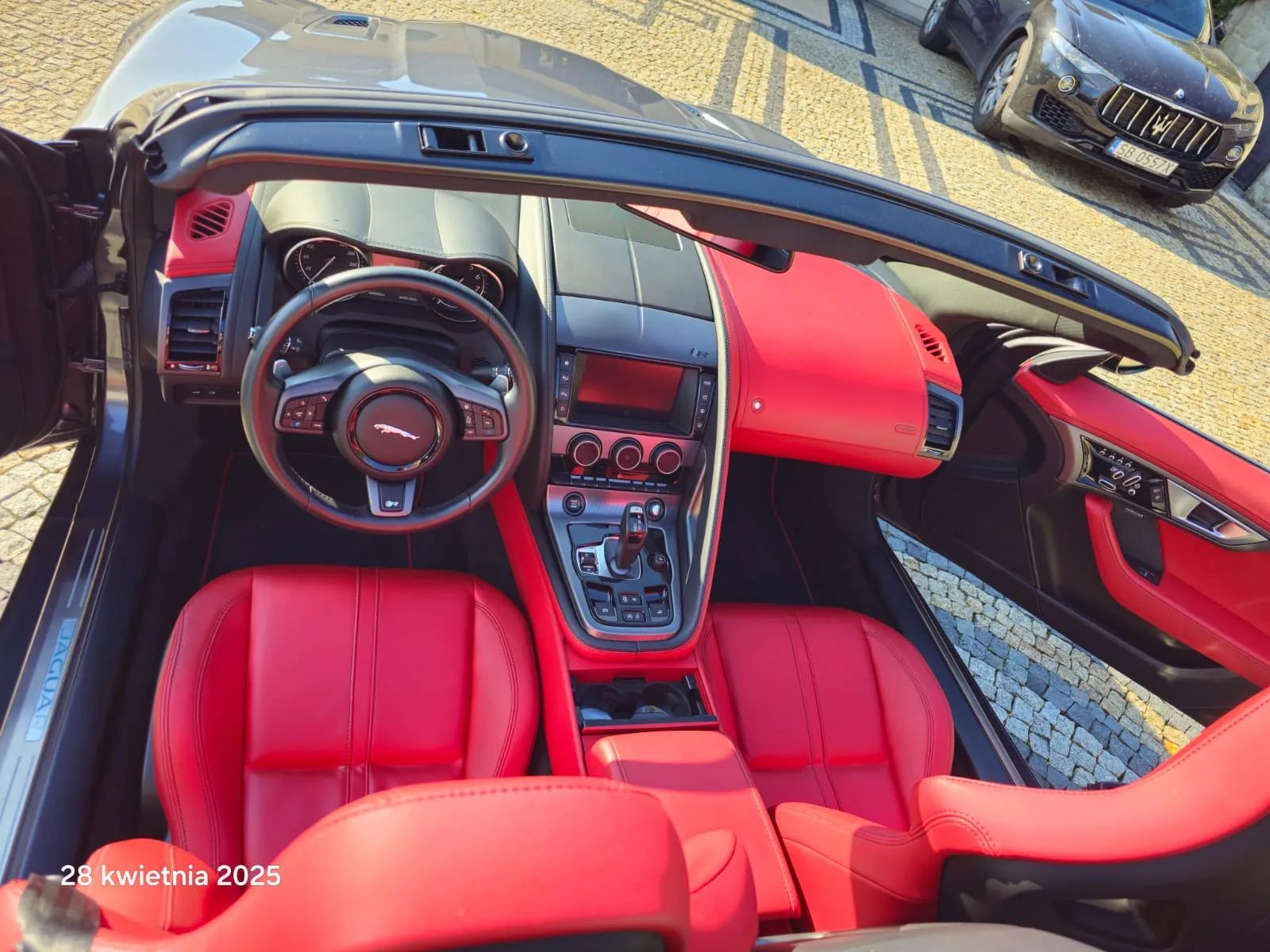 Jaguar F-Type Samochód marzenie. Jak nowy. Zarejestrowany w Niemczech.